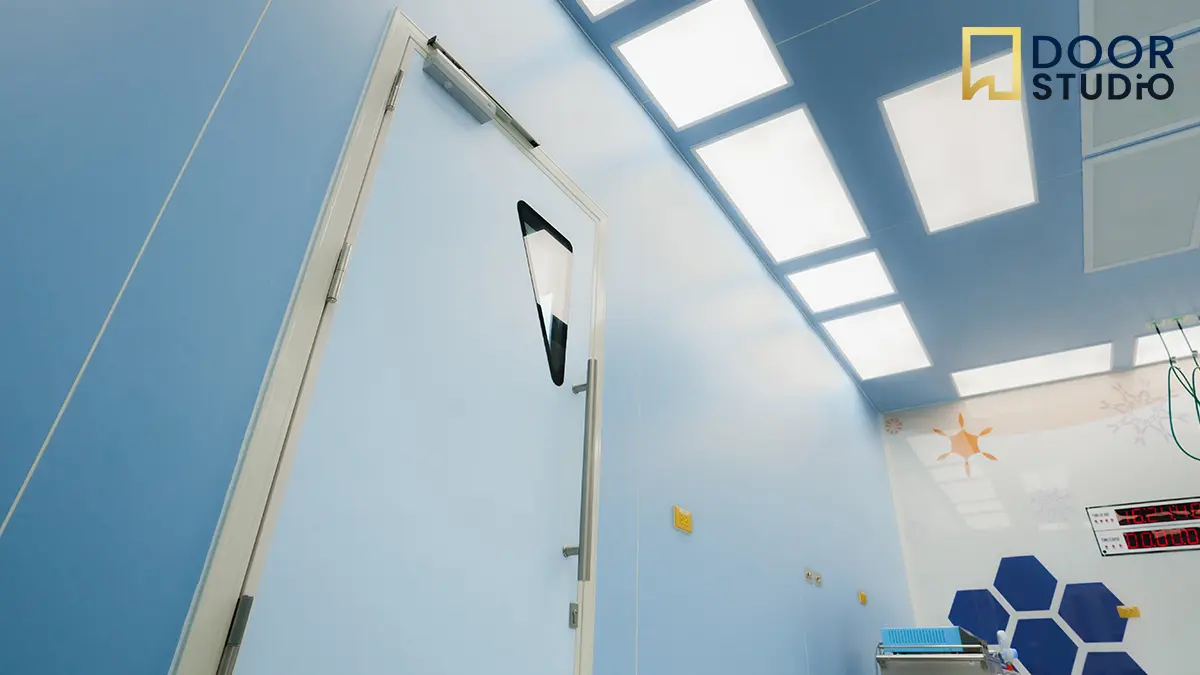 ประตูห้องผ่าตัดแบบสวิง